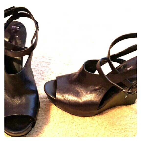 Maria Sharipova for Cole Haan Wedges - Picture 1 of 4