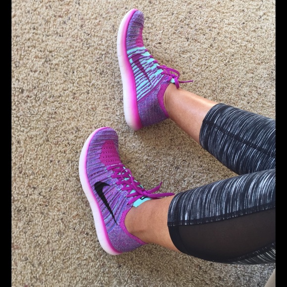 Nike Free RN Flyknit size 6.5 (23.5cm)