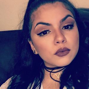 Meet your Posher, Briana