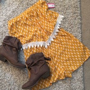 Boho yellow strapless romper