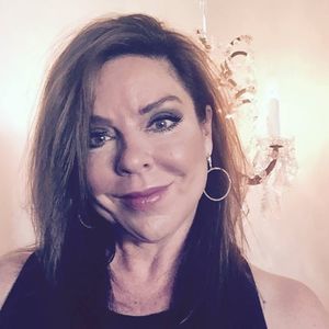 Meet your Posher, Suzanne