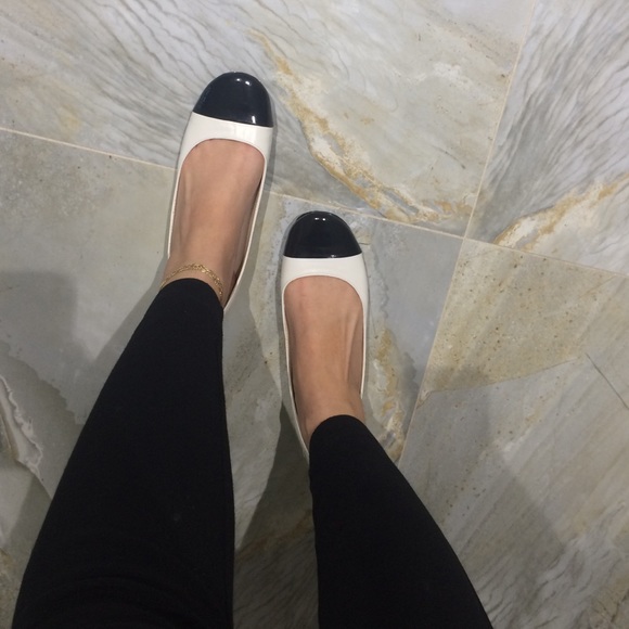 Nine west flats used only for pictures