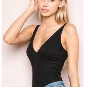 Brandy Melville Adrianna bodysuit