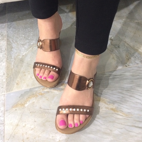 Bronce color sandals Only used one time