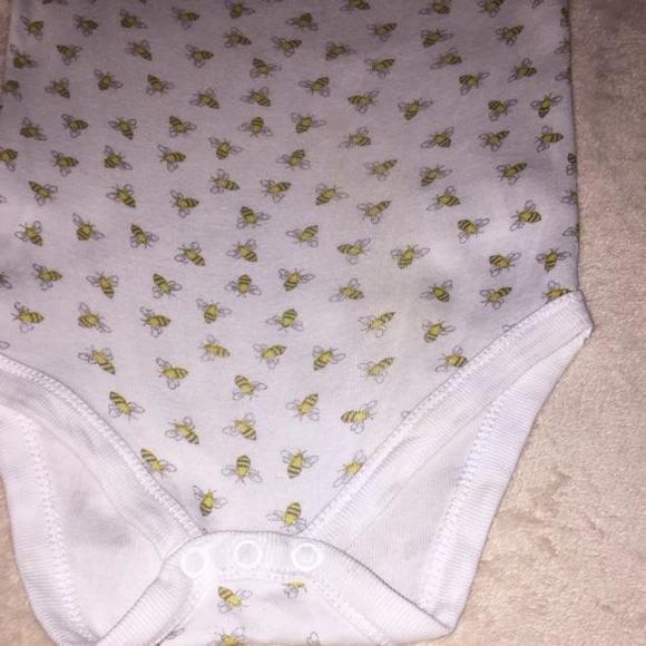 Burt's Bees Baby🐝 - Picture 2 of 3