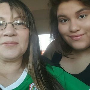 Meet your Posher, Isabel