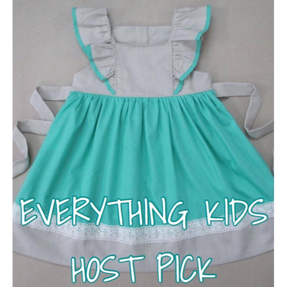 HP🎊Mint&linen pinafore dress