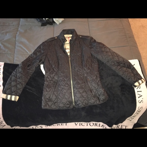 SOLD-Authentic Burberry quilted jacket