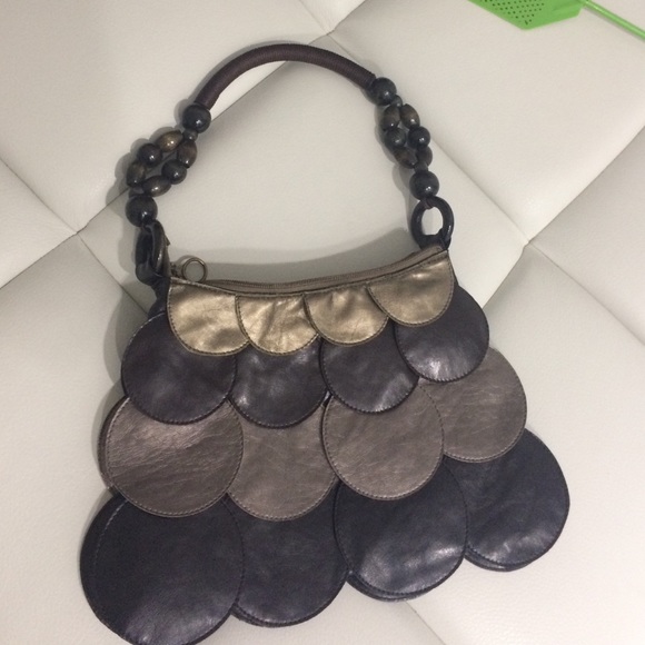 Handbag - Picture 2 of 4