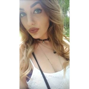 Meet your Posher, Krista