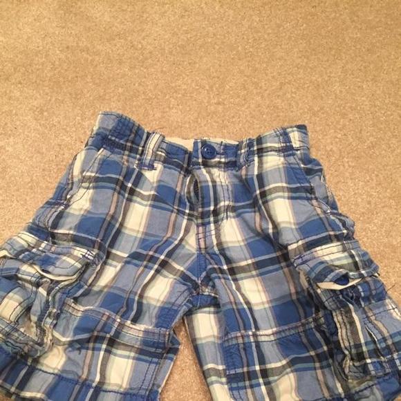 Gap Plaid Cargo Shorts