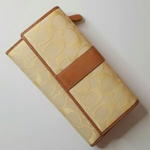 Coach wallet