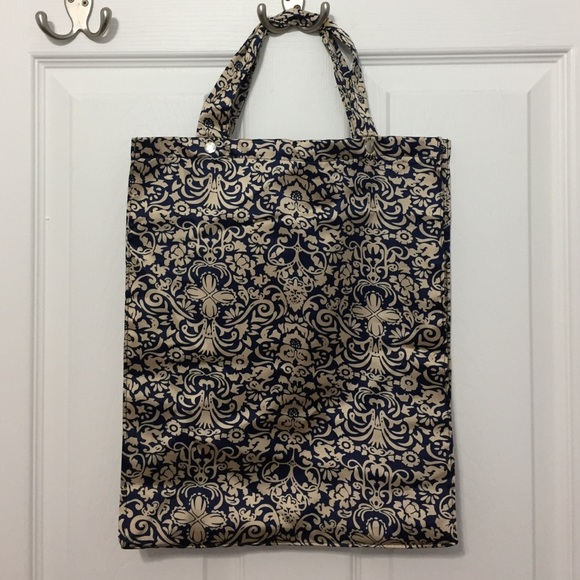 Reusable tote bag - Picture 1 of 3