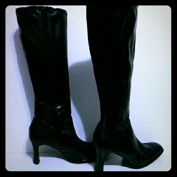 Stretch Knee High Black Boots
