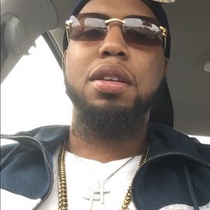 Meet your Posher, Chuck