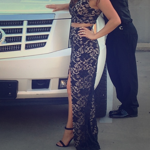 i am selling my prom dress.. only worn ONCE!