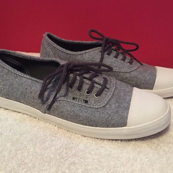 Vans Lo Pro Sneakers