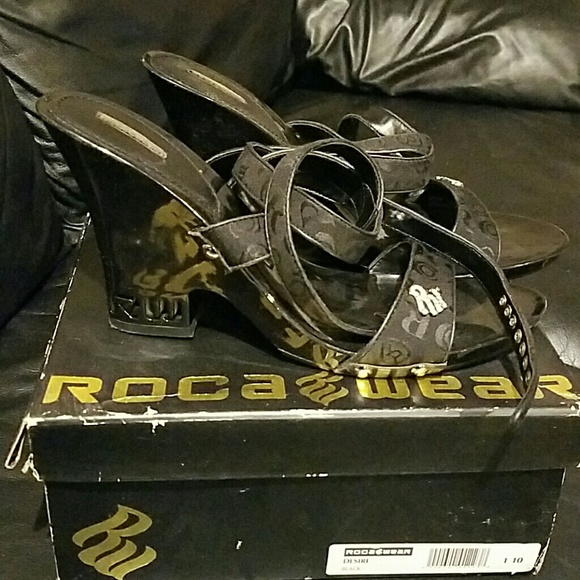 Sandals - Picture 2 of 2