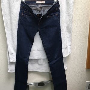 J BRAND Pencil Leg jeans size 24