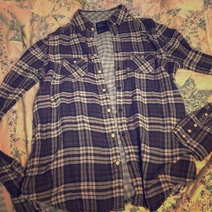 AEO button up