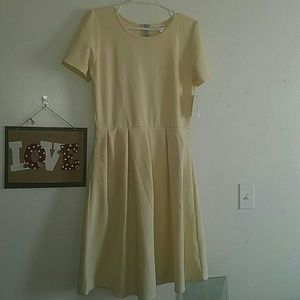 Cream Amelia XL NWT