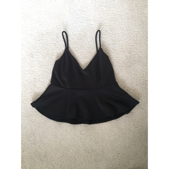 SALE 🌻 Black Peplum Crop Top