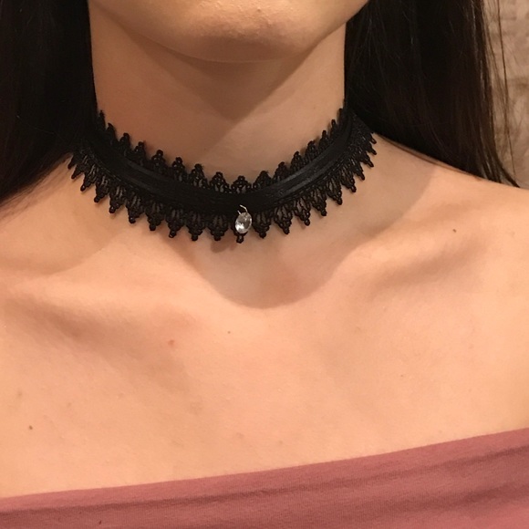 Three-piece choker set