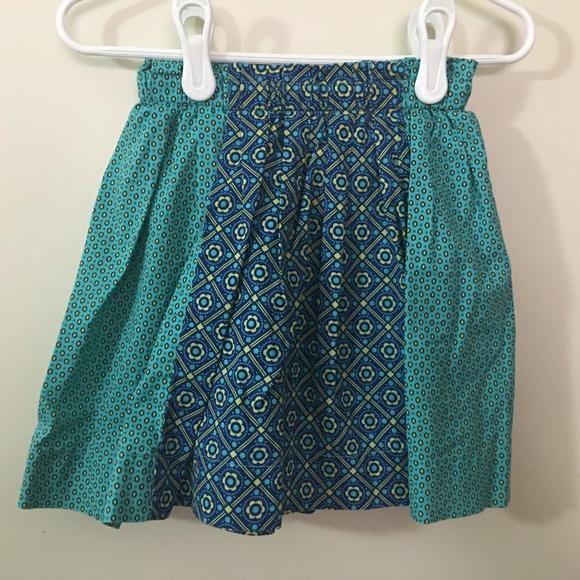 Gap skirt