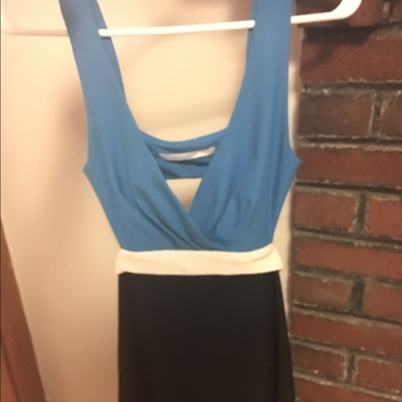 Black Halo Jackie O cut out dress - size 0