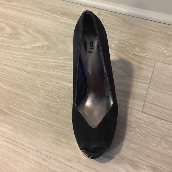 Black suede peep toe heels - Picture 2 of 3