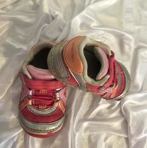 Pretty Stride Rite Shoe 5