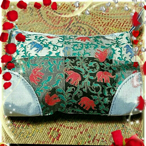 New Thailand Silk Cosmetic Bag - Picture 1 of 4