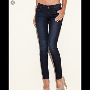 GUESS skinny Jean