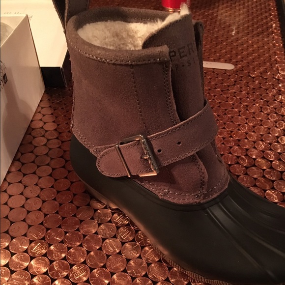 Sperry  boots