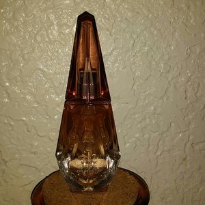 Ange ou demon le secret Givenchy perfume