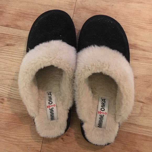 Minnetonka house slippers