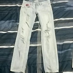 Distressed skinny jeans
