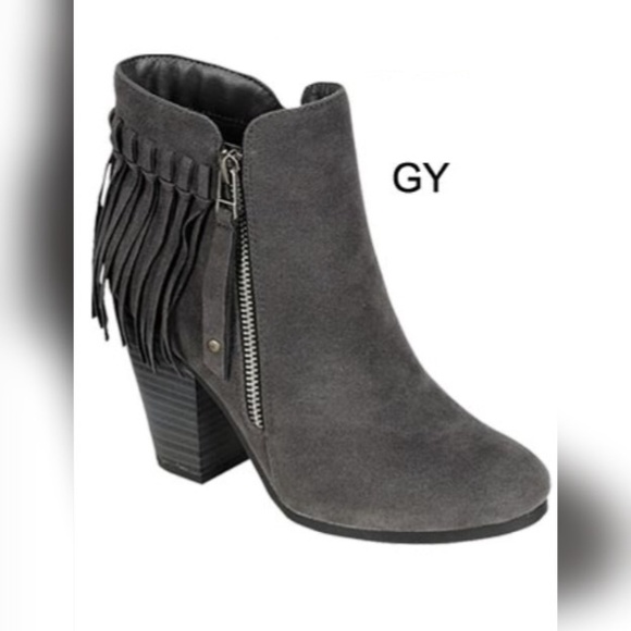 💕Gray Fringe Bootie - Picture 2 of 2