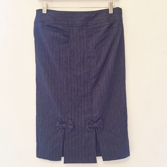 Grey pinstriped pencil skirt