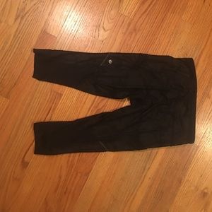 Camo lululemon crops