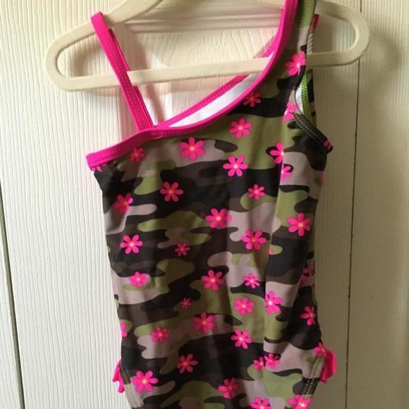 Bathing suit - Picture 3 of 3