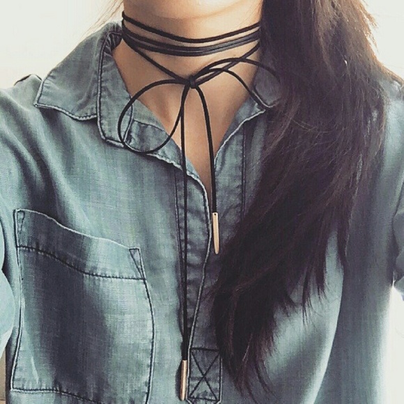 Jewelry - 🌟SALE🌟Black Suede Choker