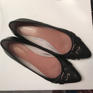 Sperry leather flats size 10