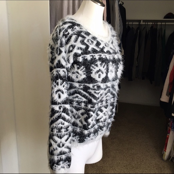 Aero Bethany Mota fuzzy black and white sweater - Picture 2 of 4