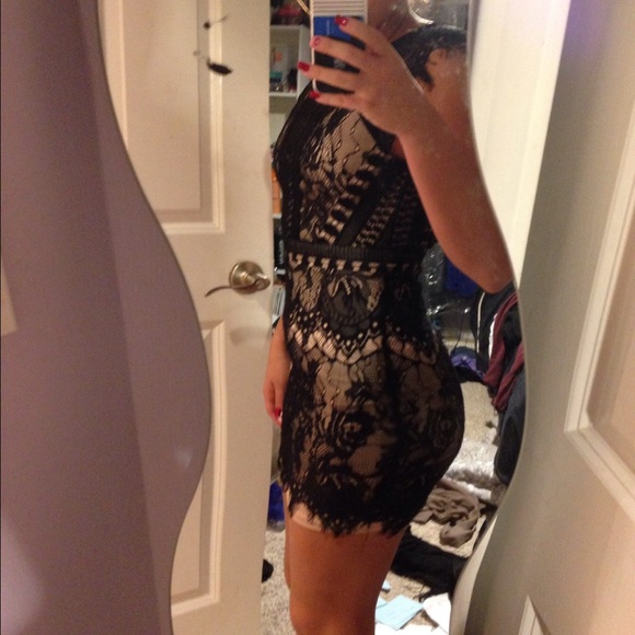 lace dress - Picture 2 of 2