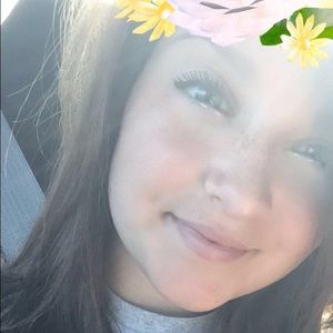 Meet your Posher, Lori