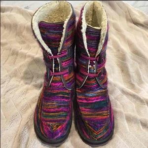 Sanuk 'Horizon' boots sz 10