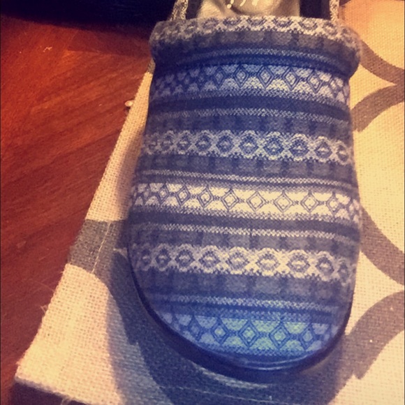 BOC/Born size 8M like new, worn twice