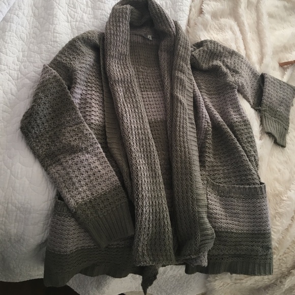 Large ripcurl sweater