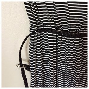 stylemint Dresses - Stylemint Black & White Dress w/ Belt stylemint Dresses - Stylemint Black & White Dress w/ Belt
